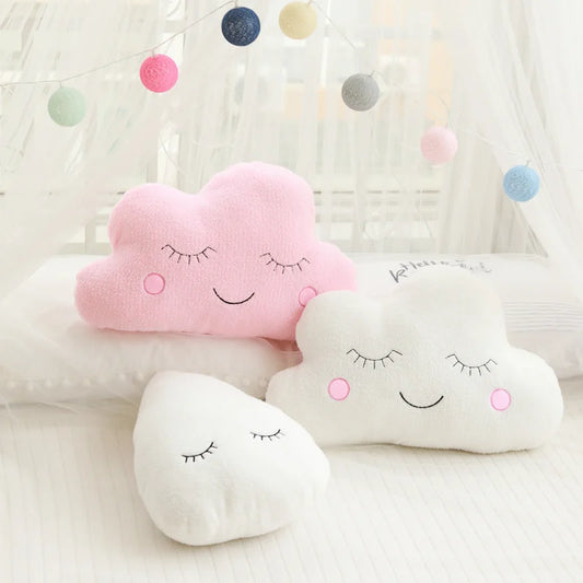 Coussin peluche nuage, étoile, lune et goutte de pluie pour enfant
