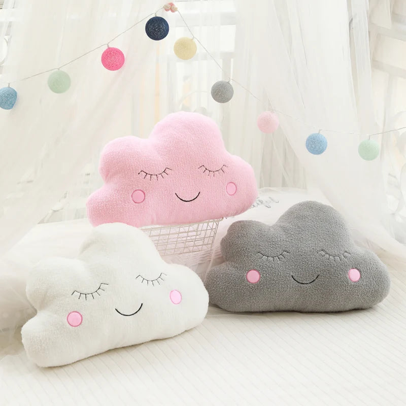 Coussin peluche nuage, étoile, lune et goutte de pluie pour enfant