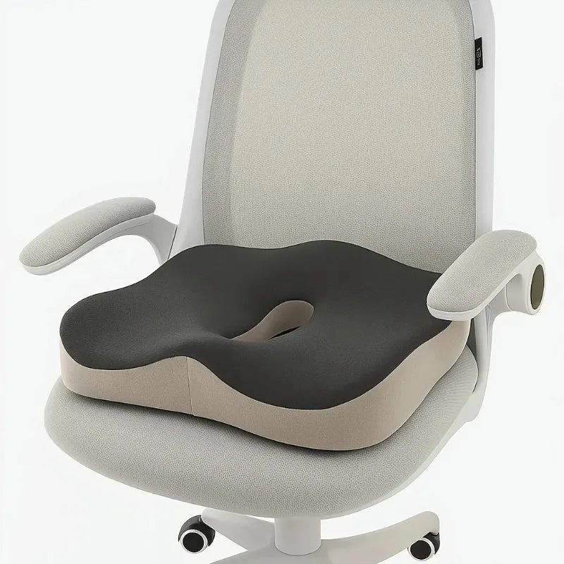 Coussin d'assise à rainure centrale
