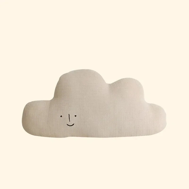 Coussin brodé style nordique pour enfant