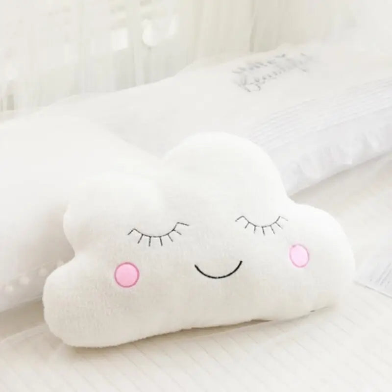 Coussin peluche nuage, étoile, lune et goutte de pluie pour enfant